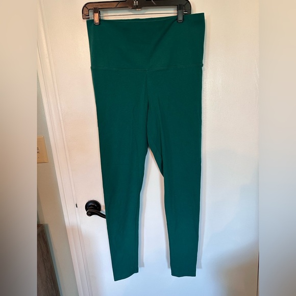 Victoria’s Secret PINK Leggings in green size L #1809 - Picture 1 of 5
